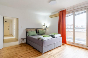 10 minutes to City Centre and next to Wien HBF and easy from Airport